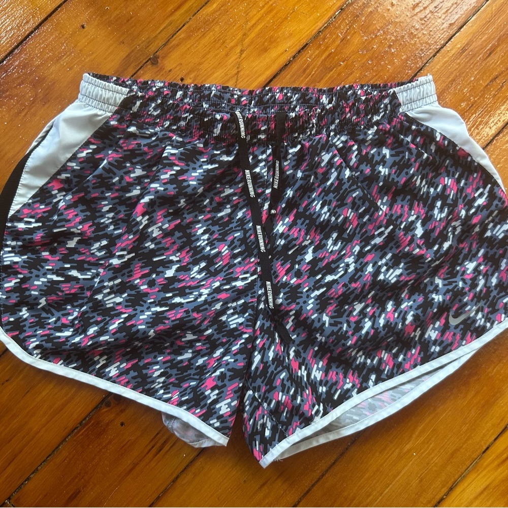 Nike Dri-Fit Performance Running Shorts_Women’s Medium